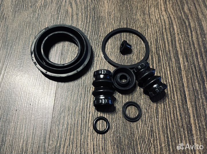 Ремкомплект заднего суппорта Ford Mustang 05-14