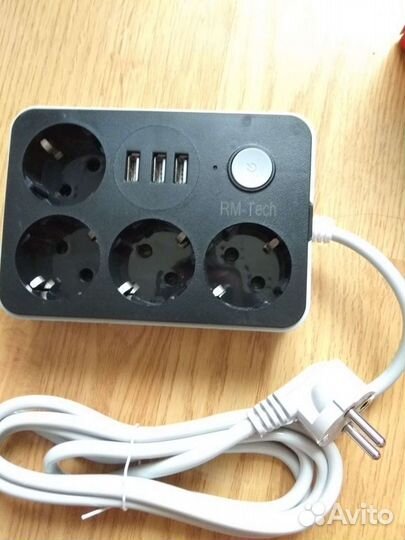 Сетевой фильтр с 3 USB новый
