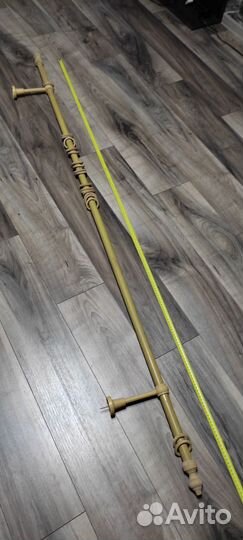 Жалюзи, карниз, светильник