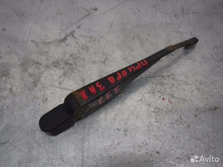 Поводок дворника задний Лада Приора 126 2011