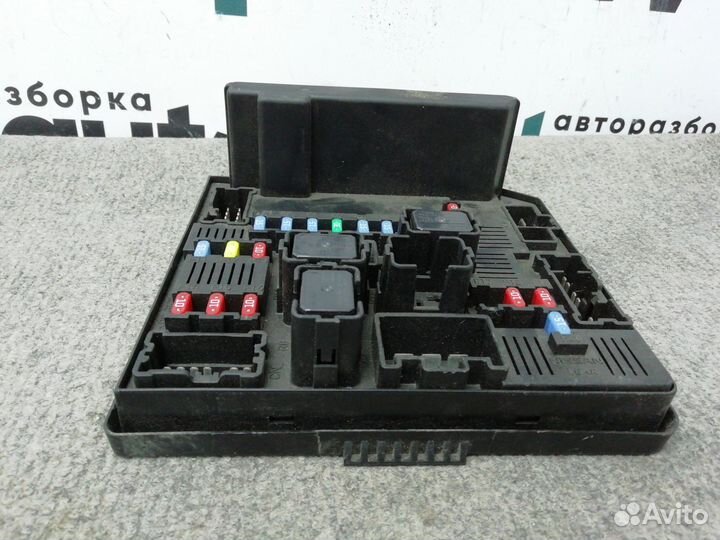 Блок предохранителей 284B7-BB00D Nissan Qashqai