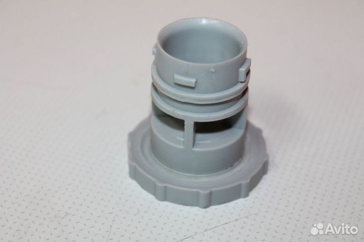 Держатель (фиксатор) верхнего разбрызгивателя к тр