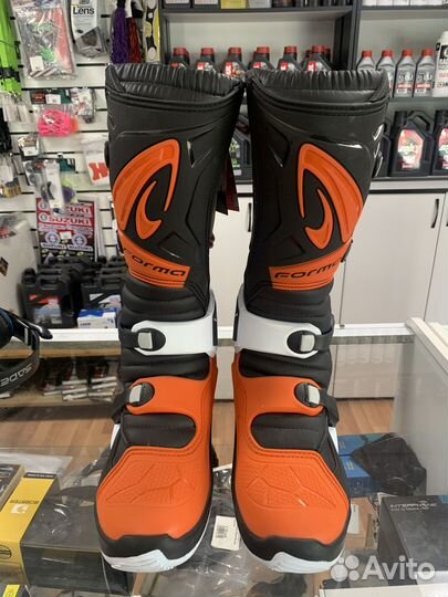 Мотоботы forma pilot