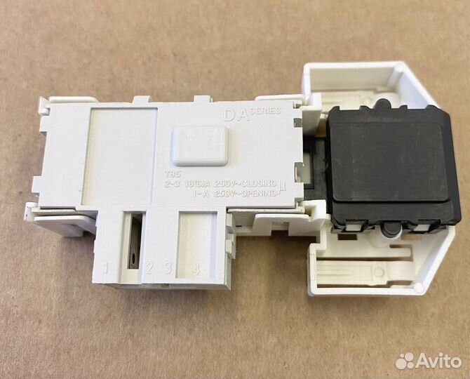 Замок люка (убл) для стиральной машины bosch