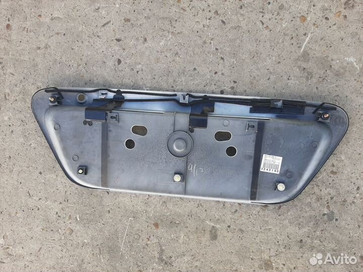 Накладка на крышку багажника мицубиси лансер