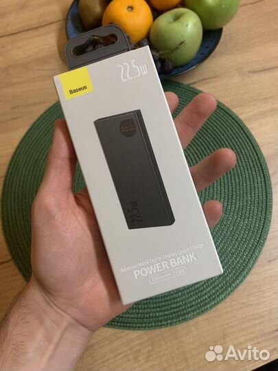 Повербанк на 10000 мАч