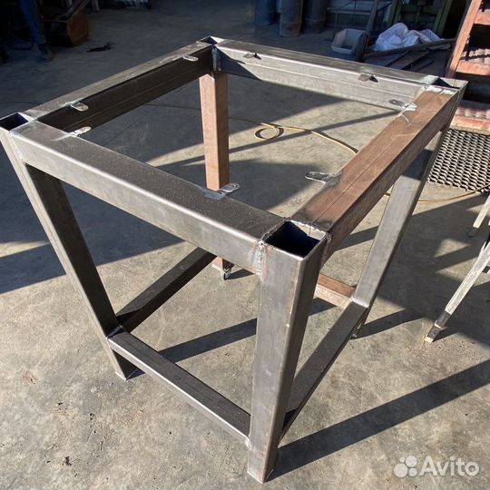 Мебель на металлокаркасе