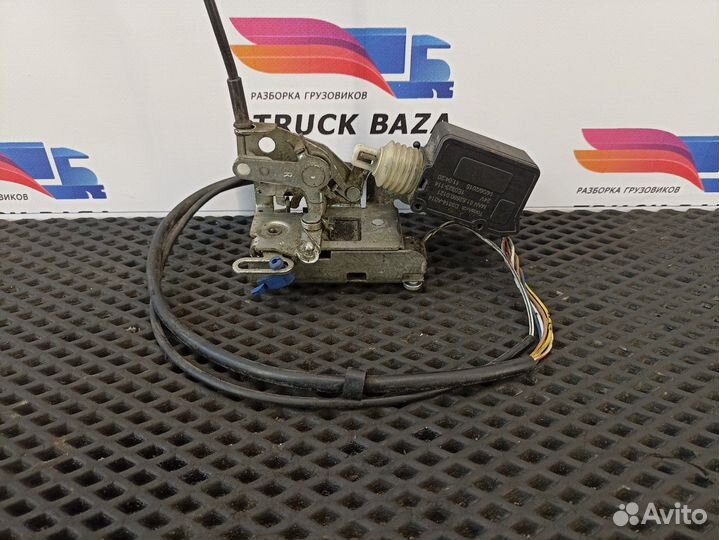 81626806148 Замок двери правой