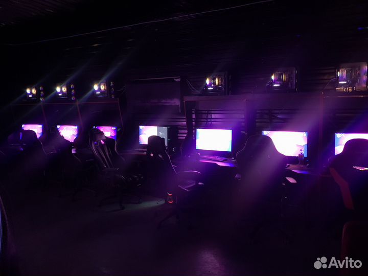 Компьютерерный клуб либо оборудование