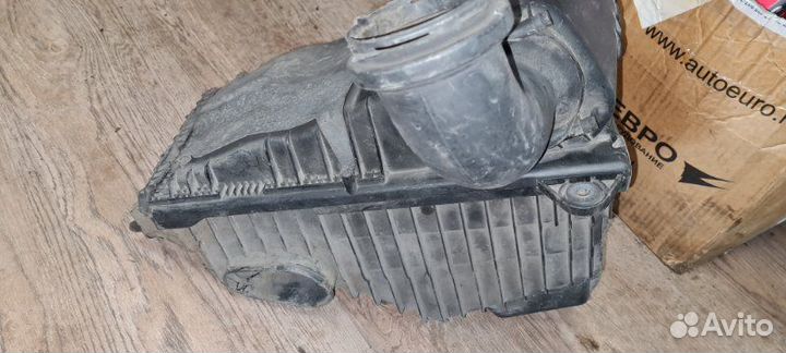Корпус воздушного фильтра левый Porsche Cayenne