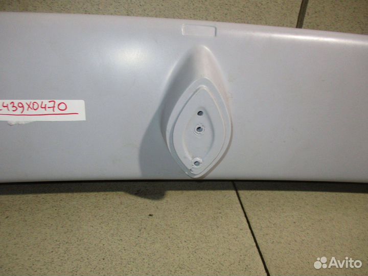 Спойлер (дефлектор) двери багажника Toyota RAV4