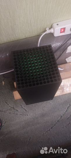 Продам xbox series x с аккумуляторами и зарядкой