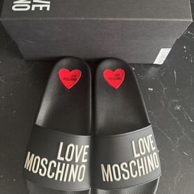 Шлепанцы love moschino