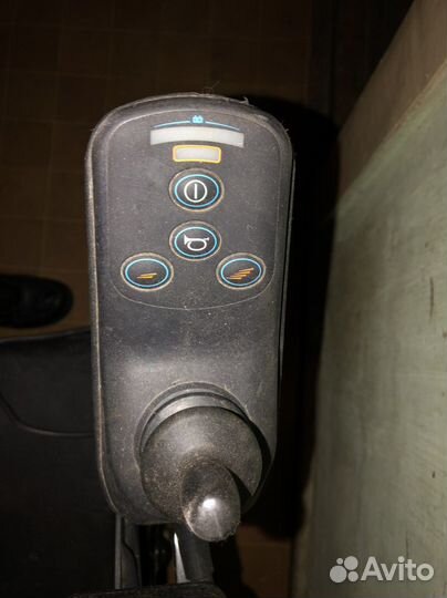 Коляска инвалидная с электроприводом