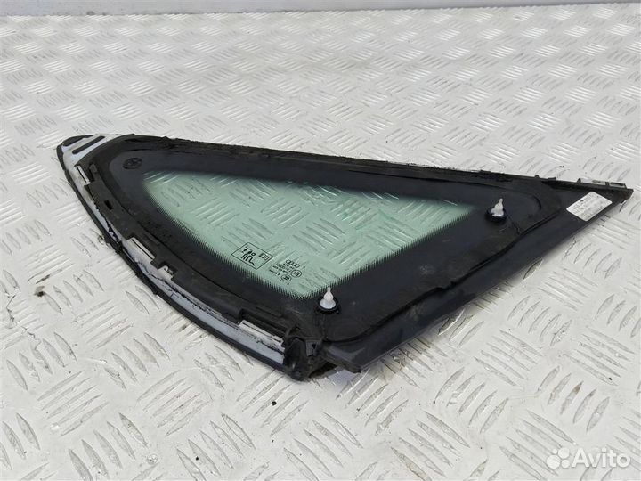 Стекло левое Audi A7 4G 4G8845299C