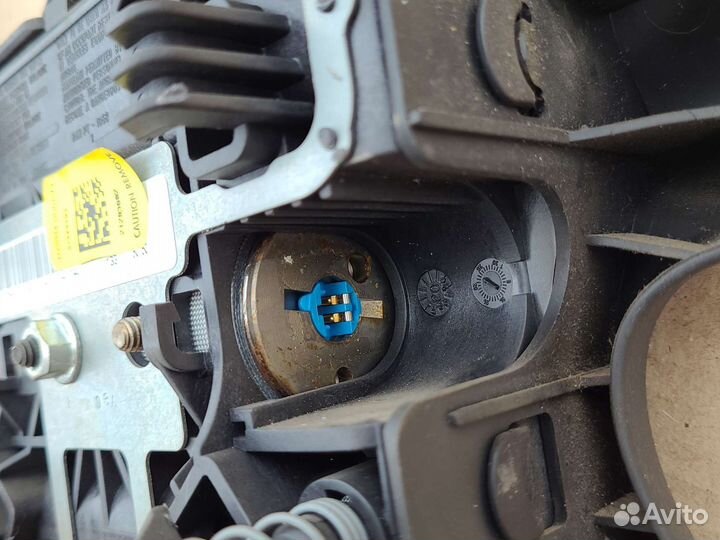 Подушка безопасности в руль Nissan Primera P12