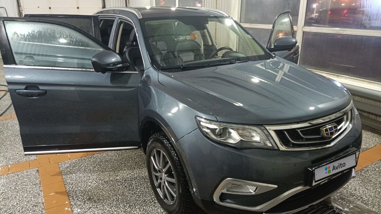 Geely Atlas: фото владельца