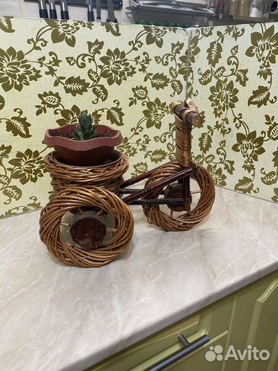 Кашпо плетеное для цветов велосипед