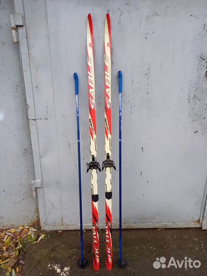 Беговые лыжи комплект