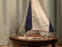 Модель парусной яхты