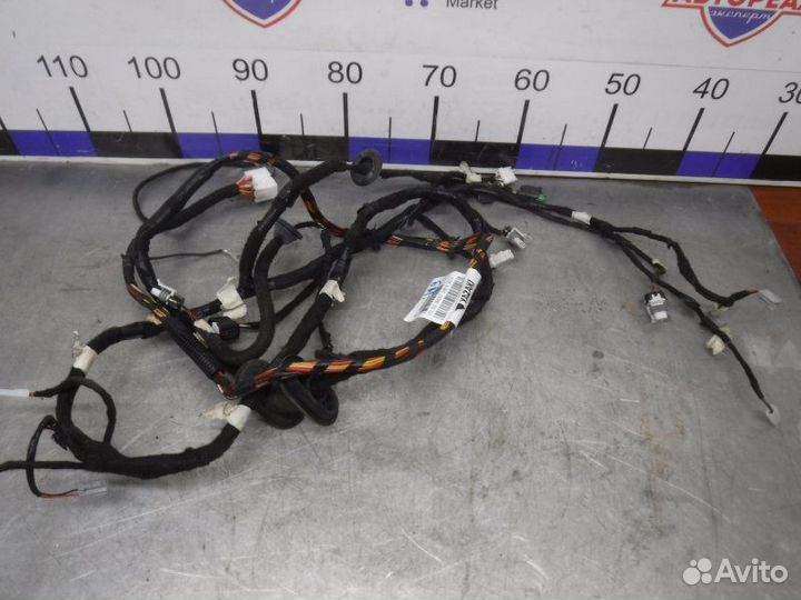 Проводка двери багажника Лада Веста SW 21129 2018