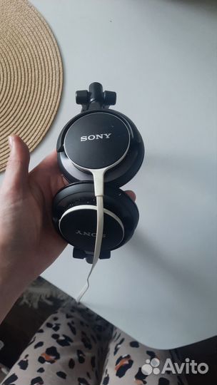 Наушники накладные sony