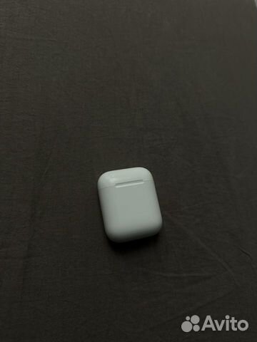 Наушники Apple AirPods