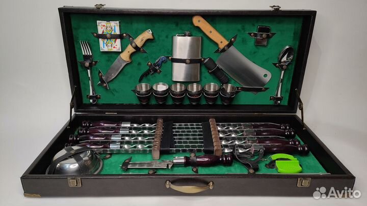 Подарочный набор шампуров в чемодане