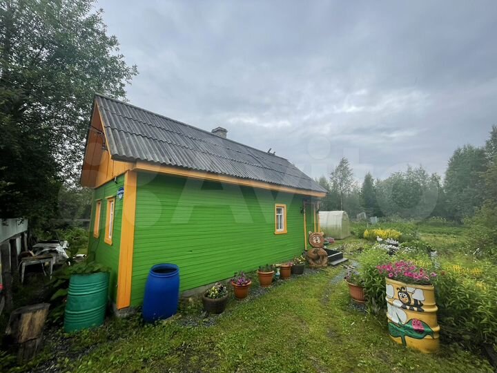 Дача 28 м² на участке 9,3 сот.