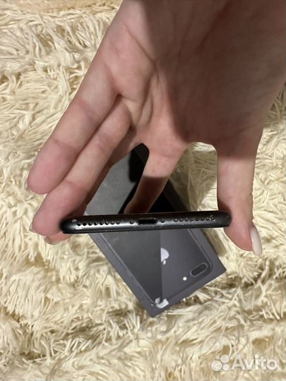 iPhone 8 Plus, 256 ГБ