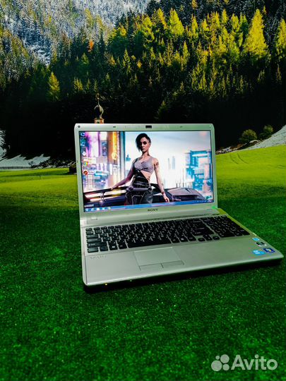 Надежный ноутбук Sony для игр и работы