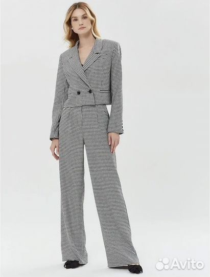 Брючный костюм женский в гусиную лапку XS