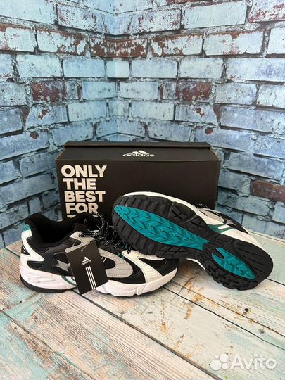 Кроссовки Adidas