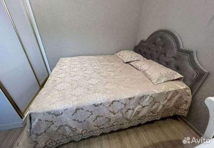 Двухместная мягкая кровать