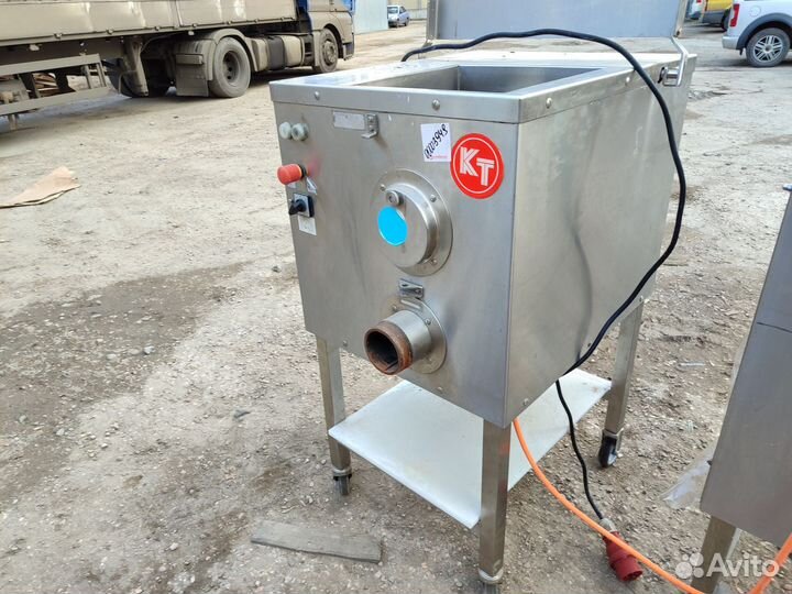 Мясорубка KT LM 82/A