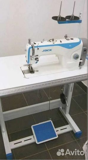Швейная машинка jack f4