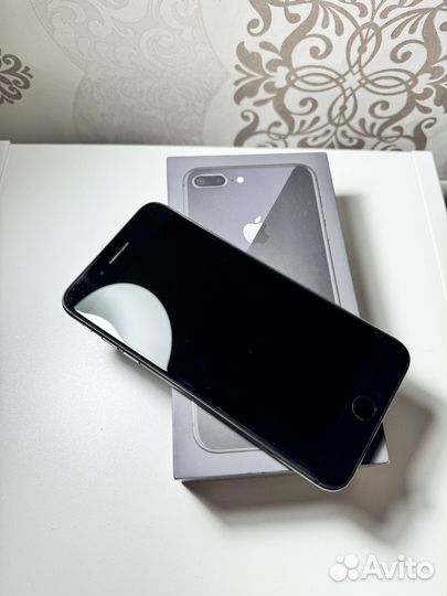 iPhone 8 Plus, 64 ГБ
