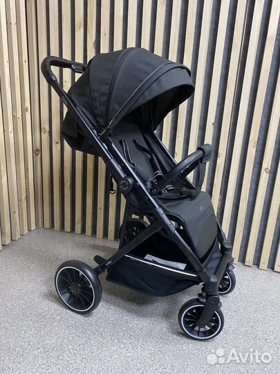 Прогулочная коляска indigo