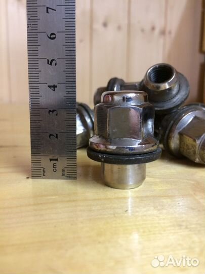 Гайка колеса (пресс-шайба кл 21 toyota-lexus)