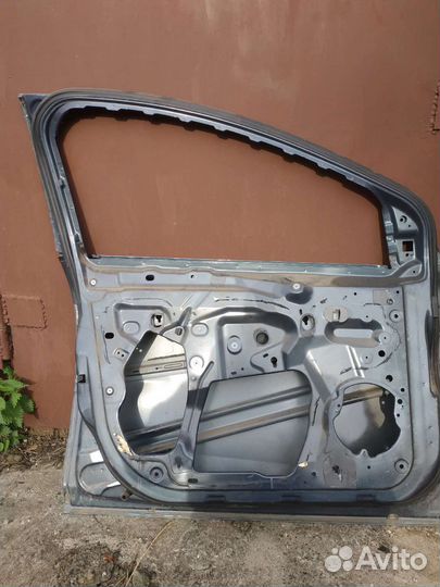 Дверь левая Ford focus 3
