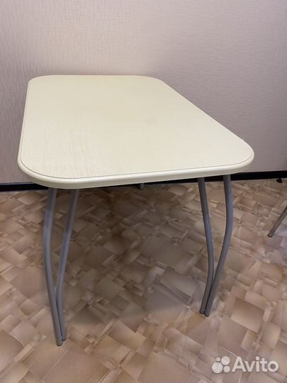 Кухонный стол бу