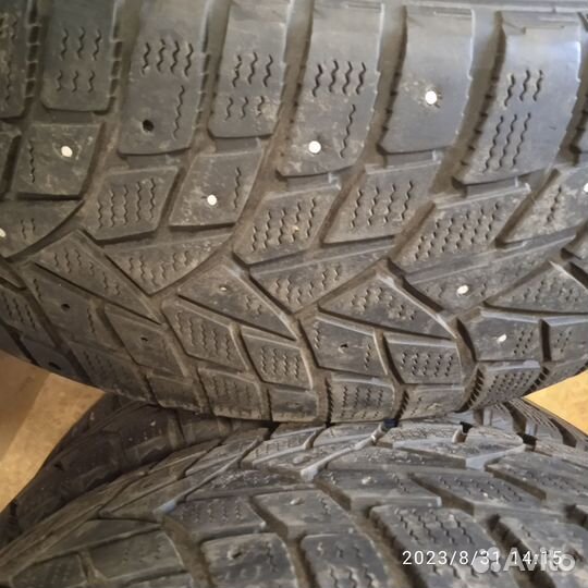 Dunlop SP Winter Ice02 215/55 R16 97T
