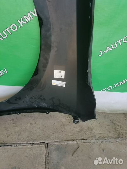 Крыло переднее правое Toyota Camry