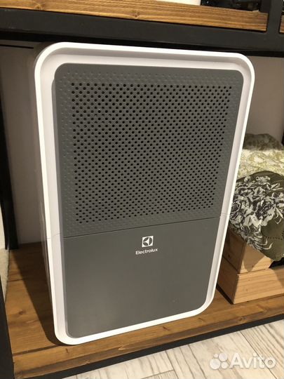 Осушитель воздуха electrolux edh-15l