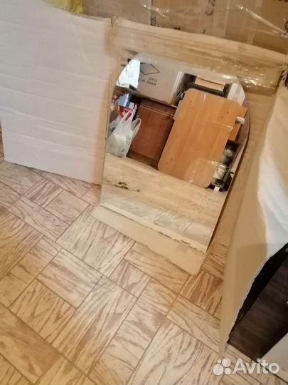 Зеркало без рамы