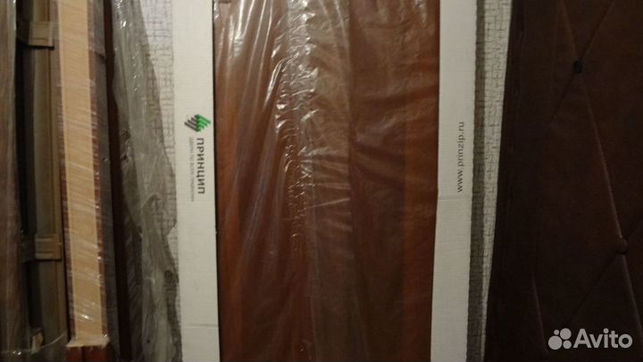 Двери межкомнатные,цвет-итальянский орех