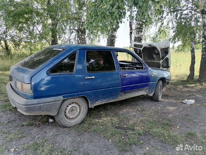 ИЖ 2126 1.6 МТ, 2003, 32 000 км