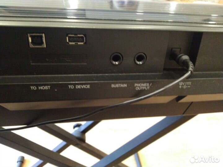 Синтезатор Yamaha psr e433