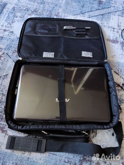 Ноутбук asus