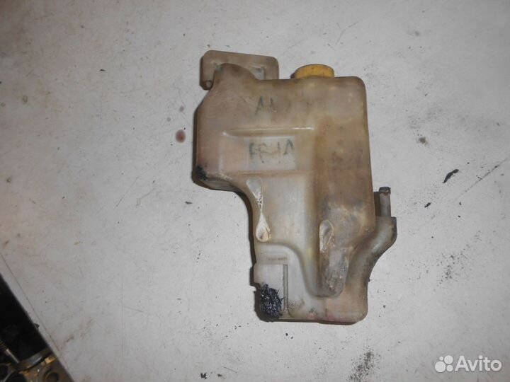 Бачок расширительный (Nissan Almera)